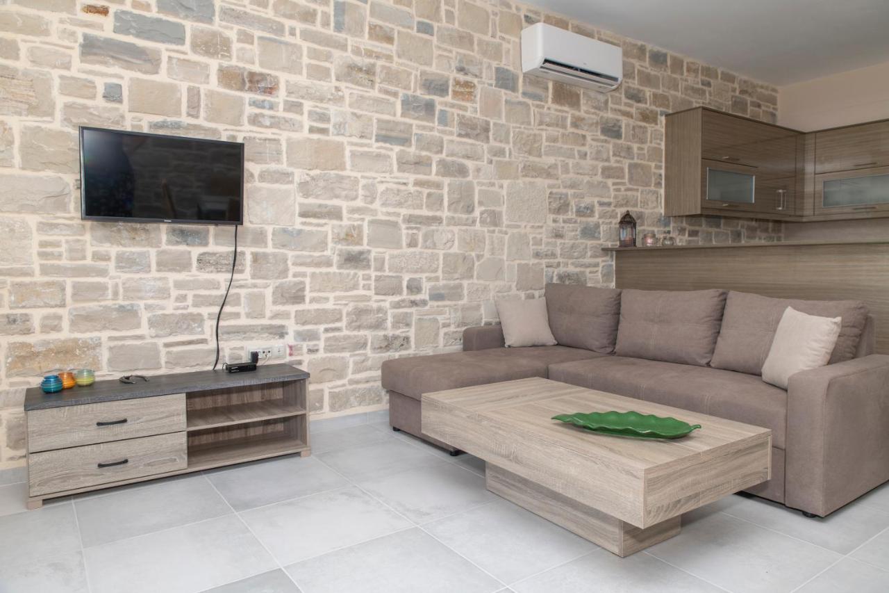 Aeonios Luxury Villa Pitsidia Exterior foto